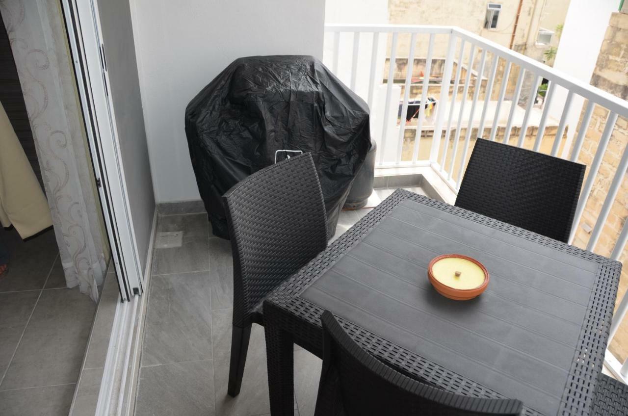 Pilgrim'S Rest Apartments Gżira Kültér fotó