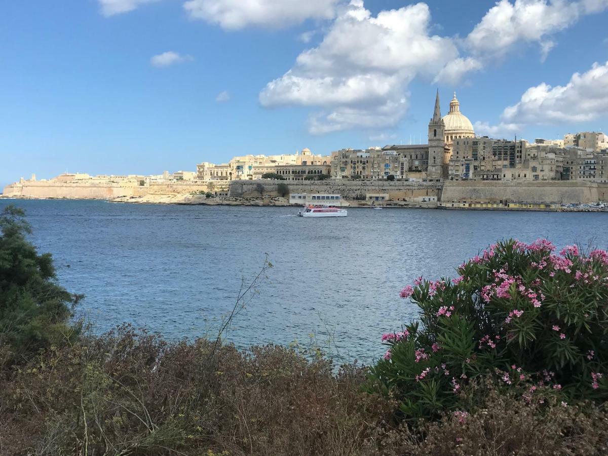 Pilgrim'S Rest Apartments Gżira Kültér fotó