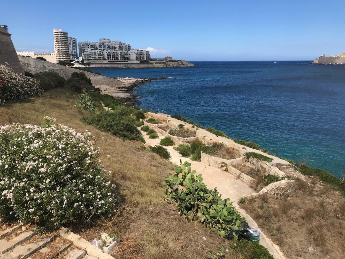 Pilgrim'S Rest Apartments Gżira Kültér fotó