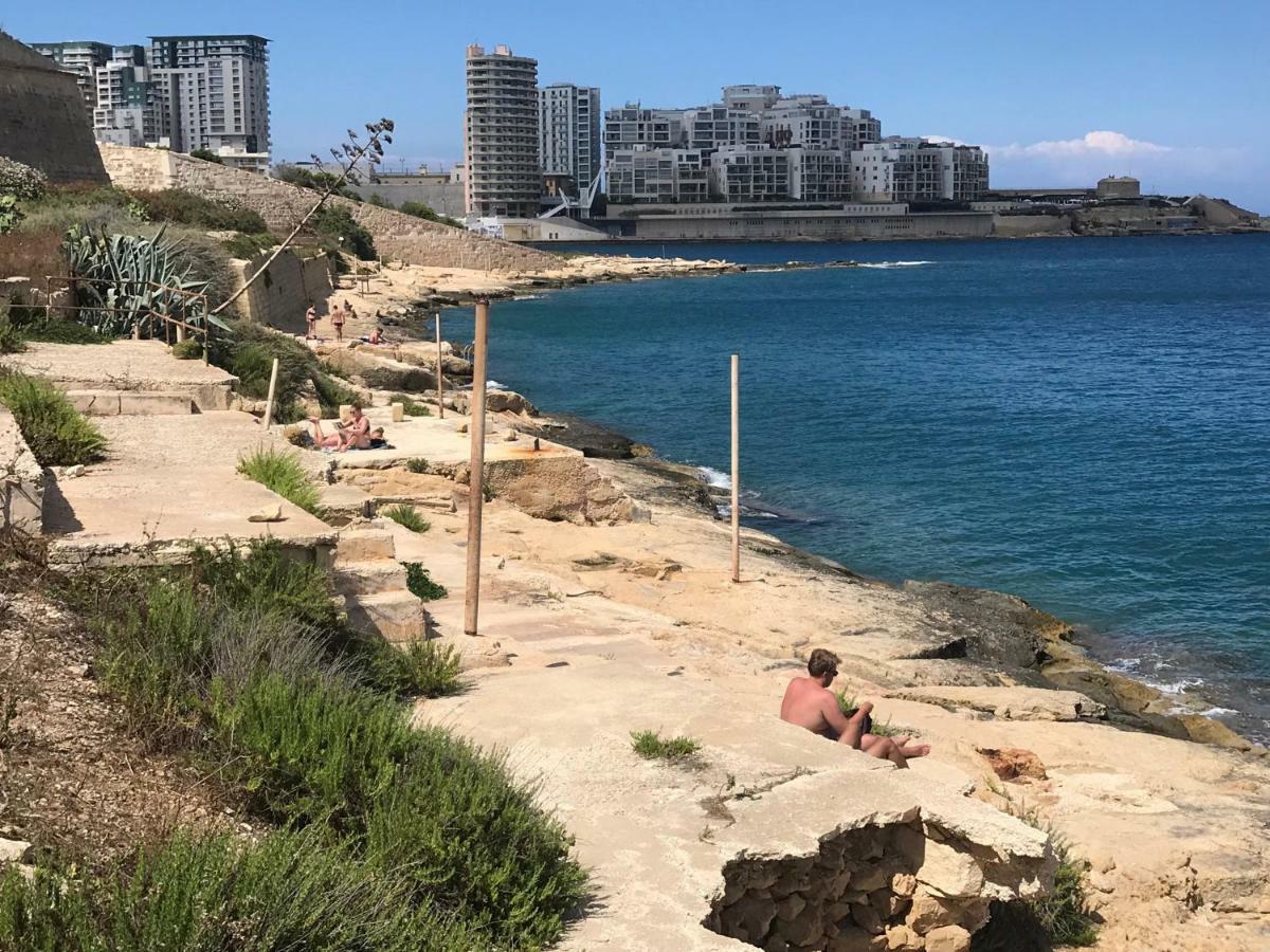 Pilgrim'S Rest Apartments Gżira Kültér fotó