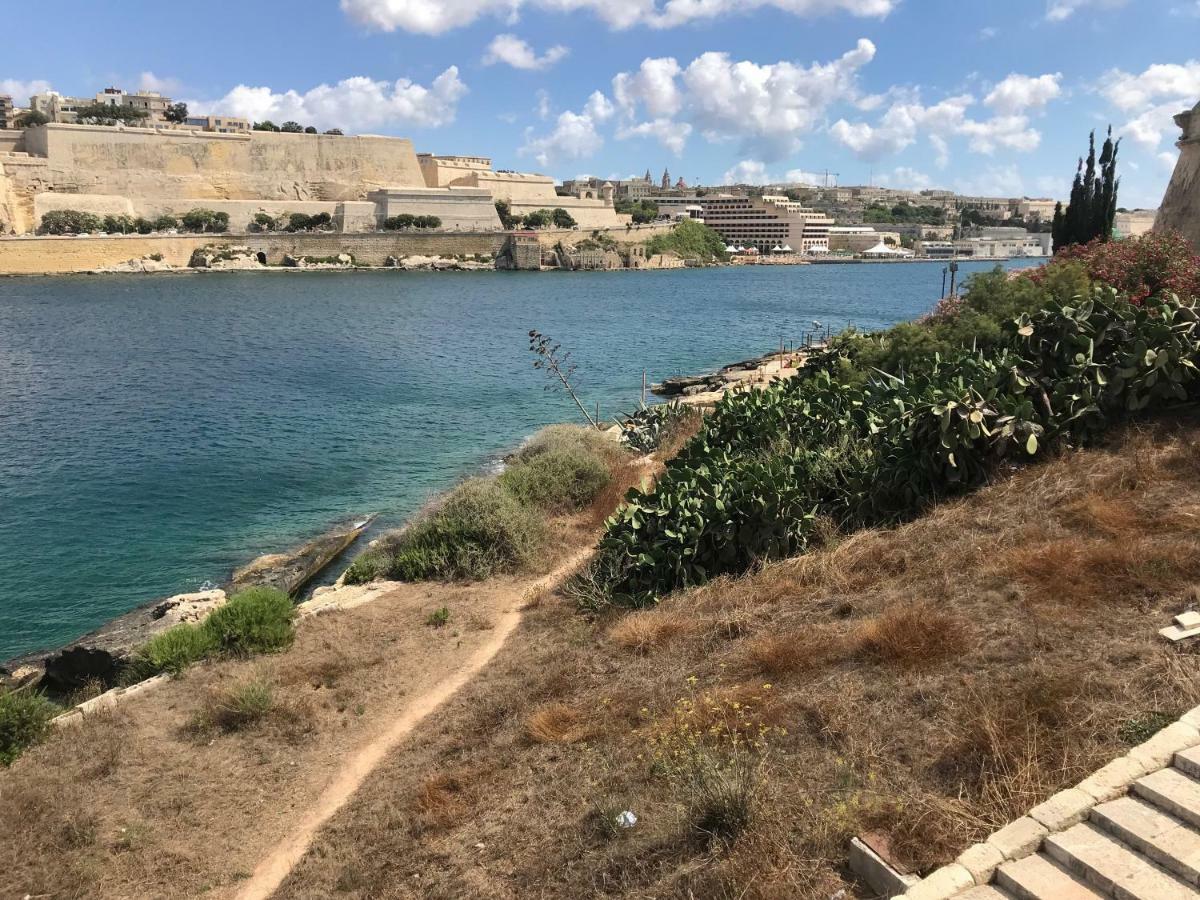 Pilgrim'S Rest Apartments Gżira Kültér fotó